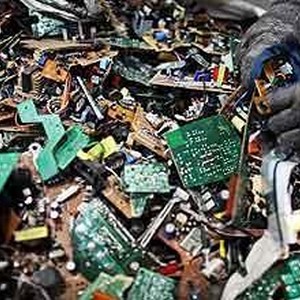 Reciclagem de placas eletrônicas