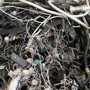 Reciclagem de sucata eletrônica